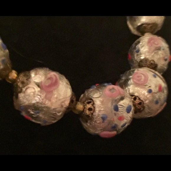 Vintage frosted glass beads with abstract painting - Picture 3 of 8